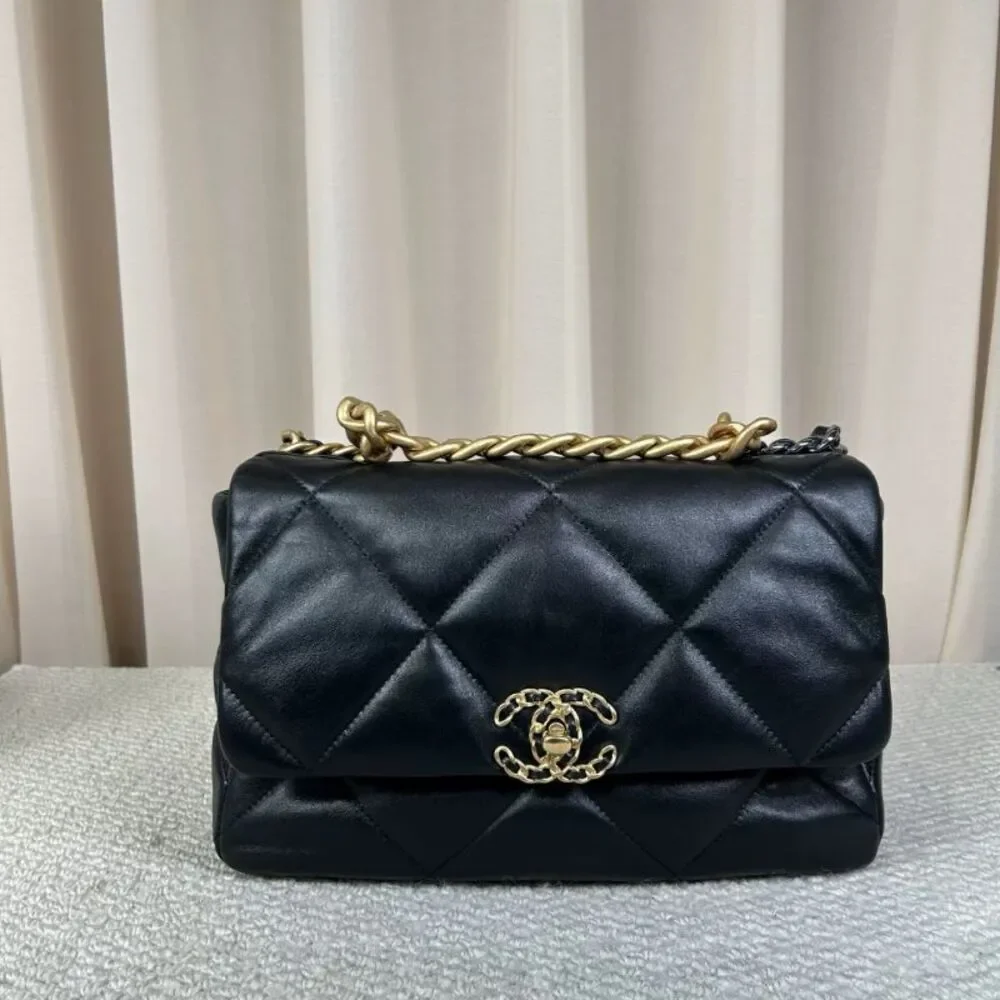 Chanel Women Pre-Loved Bag Very Good Condition